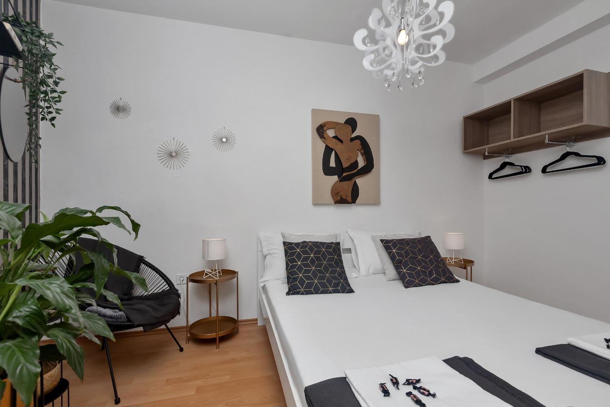 Apartments Strada Tučepi 部屋 写真