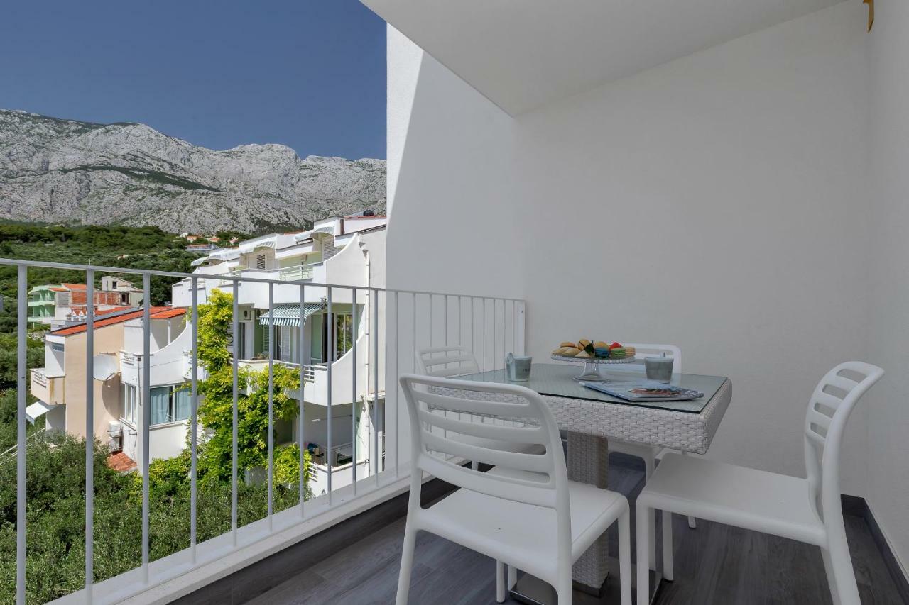Apartments Strada Tučepi エクステリア 写真