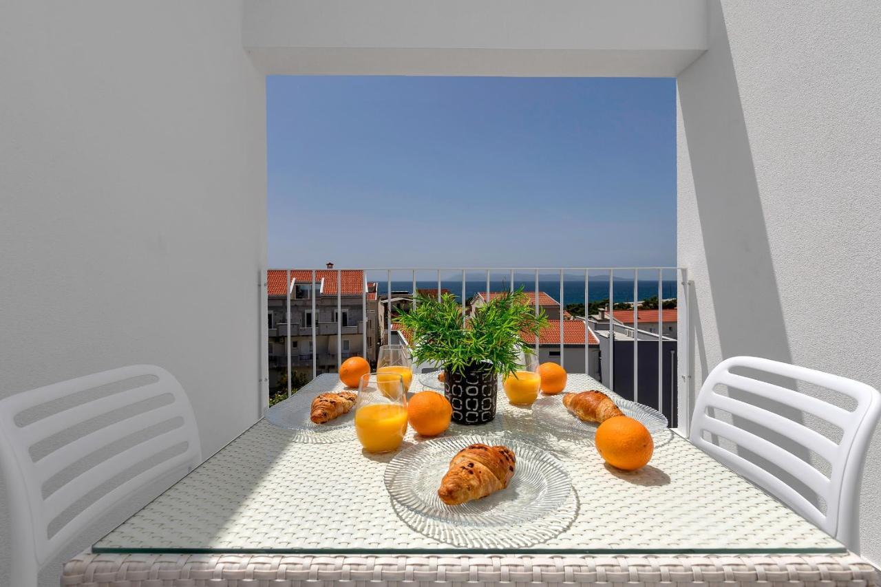 Apartments Strada Tučepi 部屋 写真